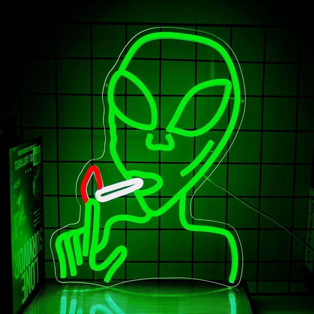 Alien Smoking LED Neon Sign Green Red UFO Neon Light Wall Decor for Bedroom Game Room
